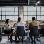 Le cose da non fare assolutamente durante una riunione in inglese