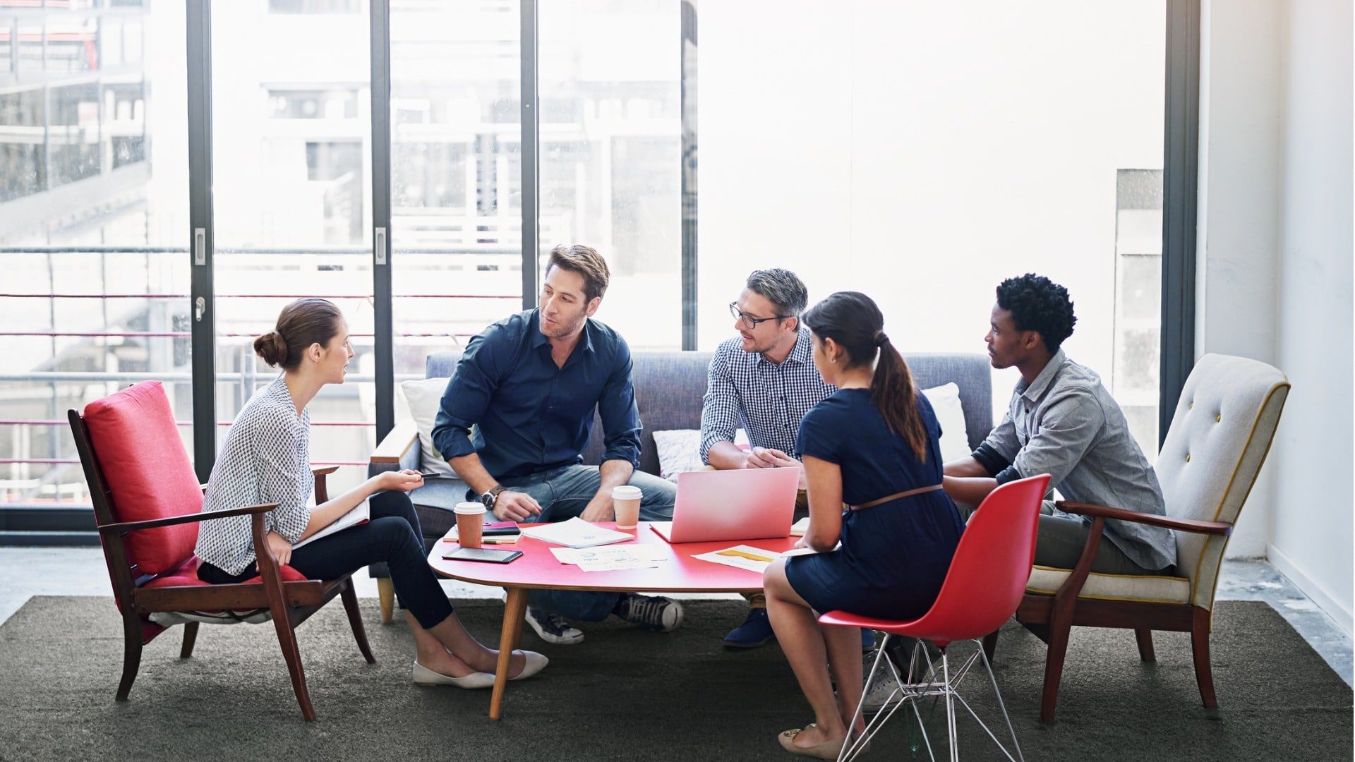 cosa fa esperto linguistico