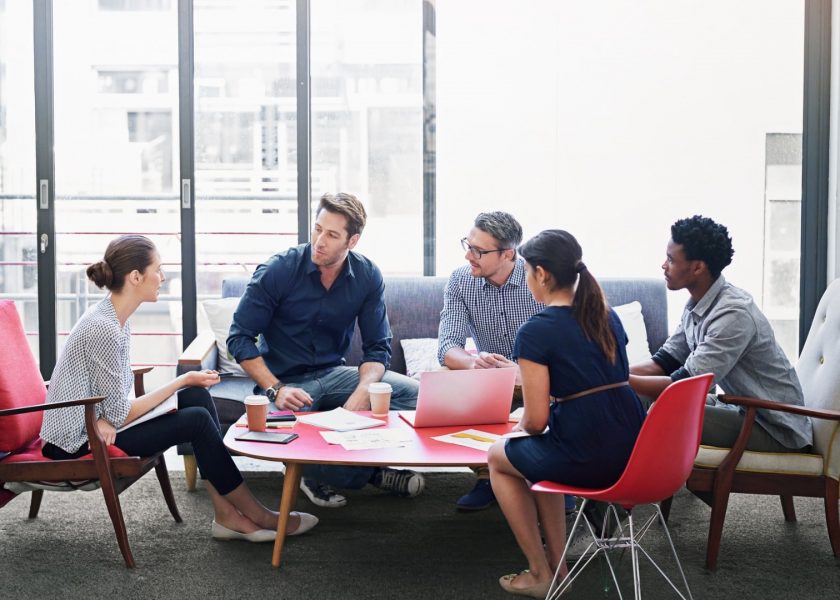 cosa fa esperto linguistico