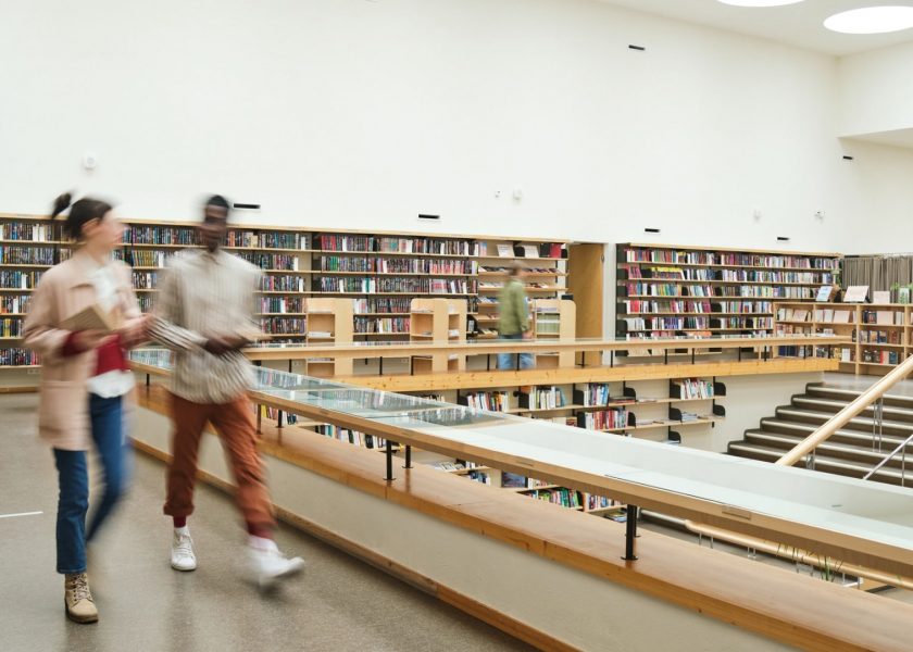 pronomi relativi inglese