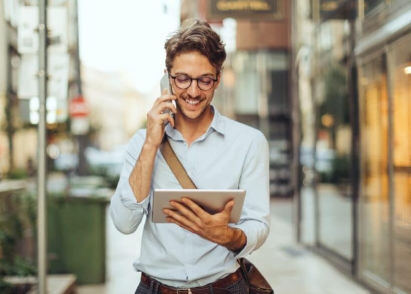 young-businessman-in-the-city-picture-id1328524080-1044×587