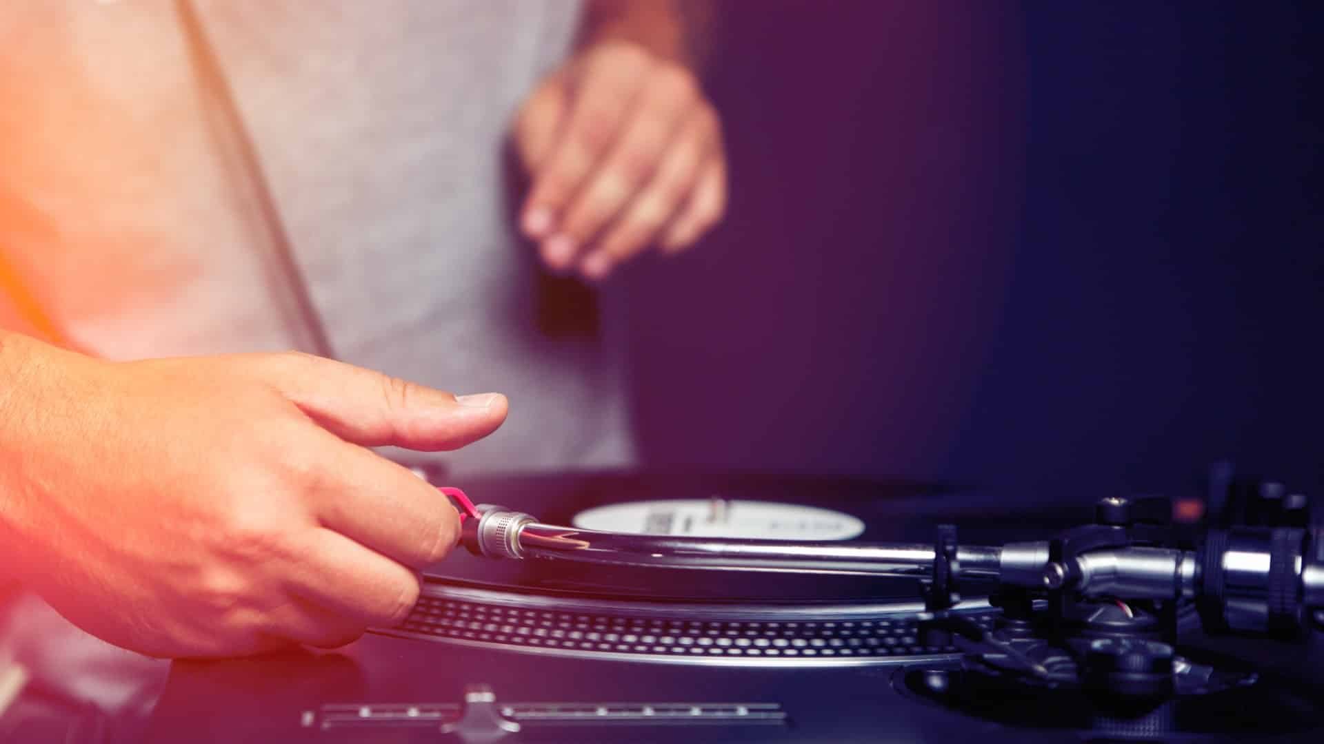 phrasal verbs con put