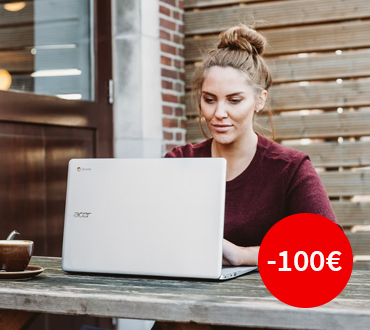 studentessa durante una lezione di inglese online