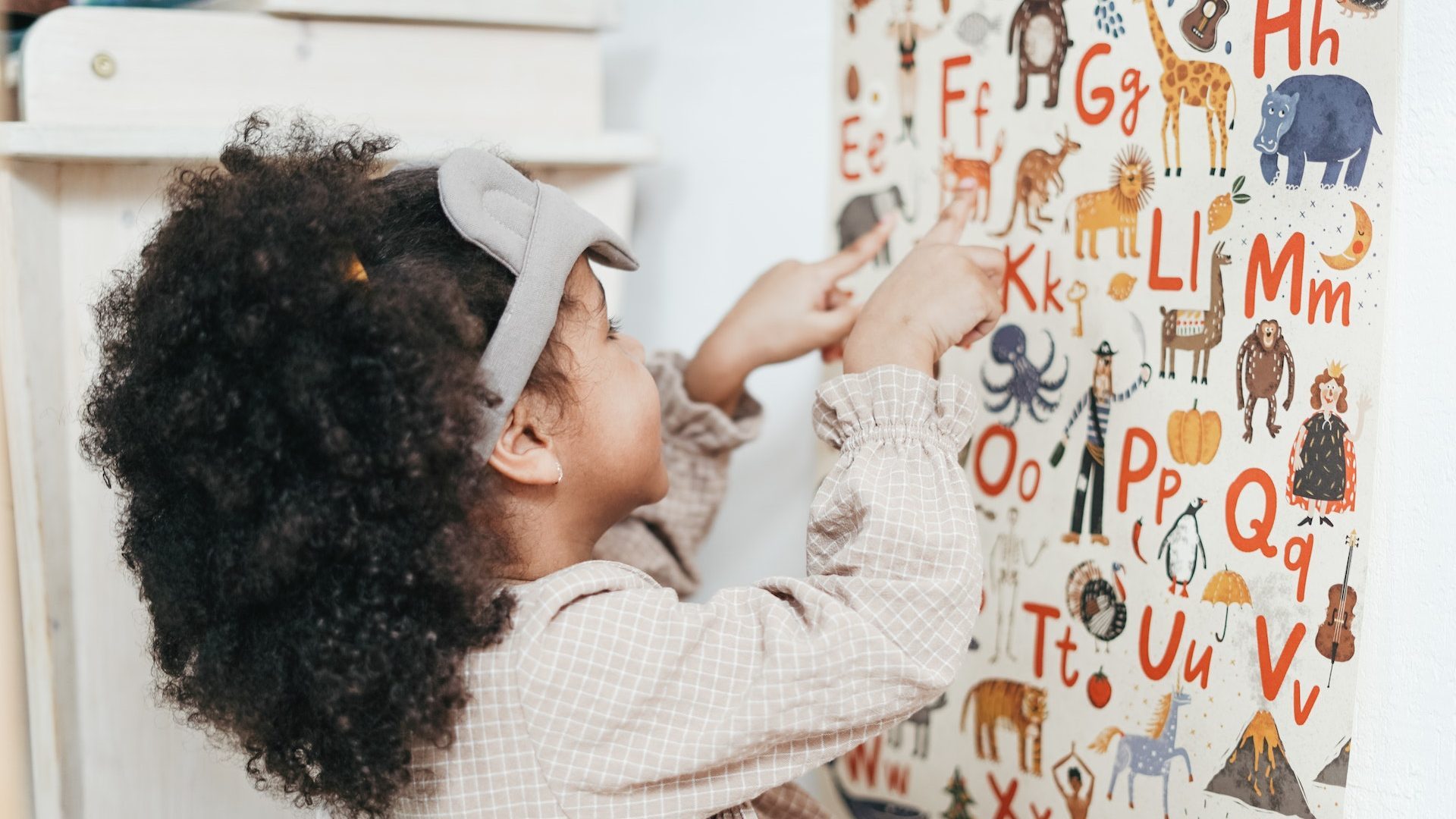 canzone alfabeto inglese